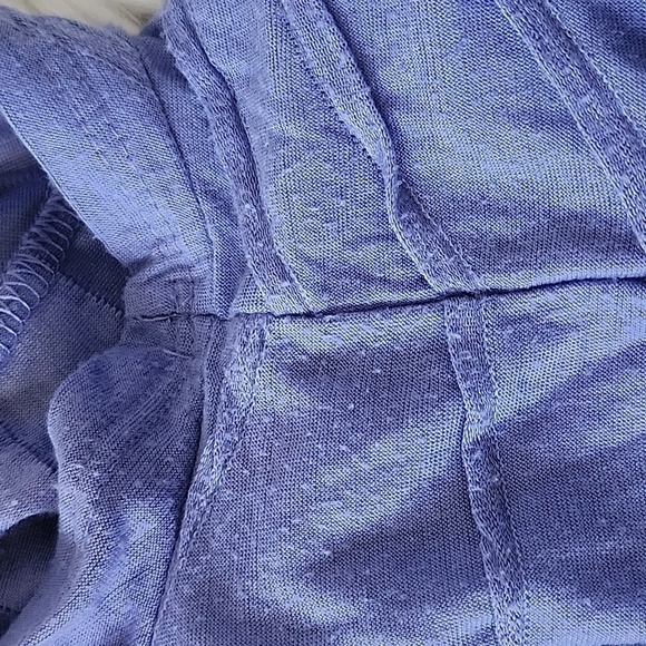 Simply Vera Vera Wang lilac cap sleeve tee with detail - Picture 9 of 12